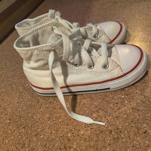 Kids converse